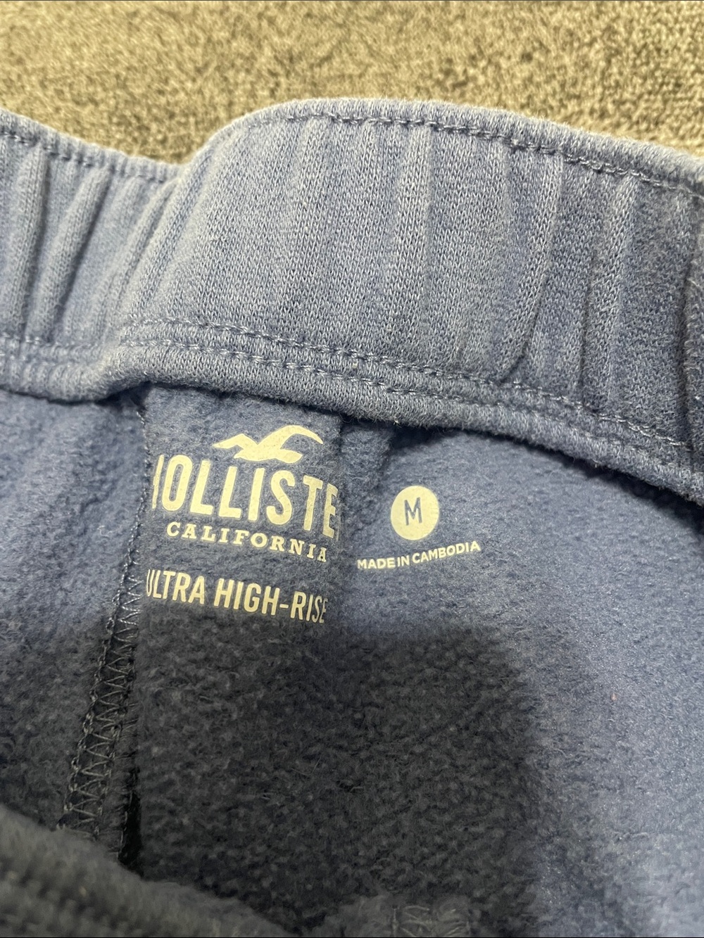 Hollister sweat set - Picture 2 of 7